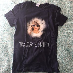 Taylor Swift 1989 T-shirt